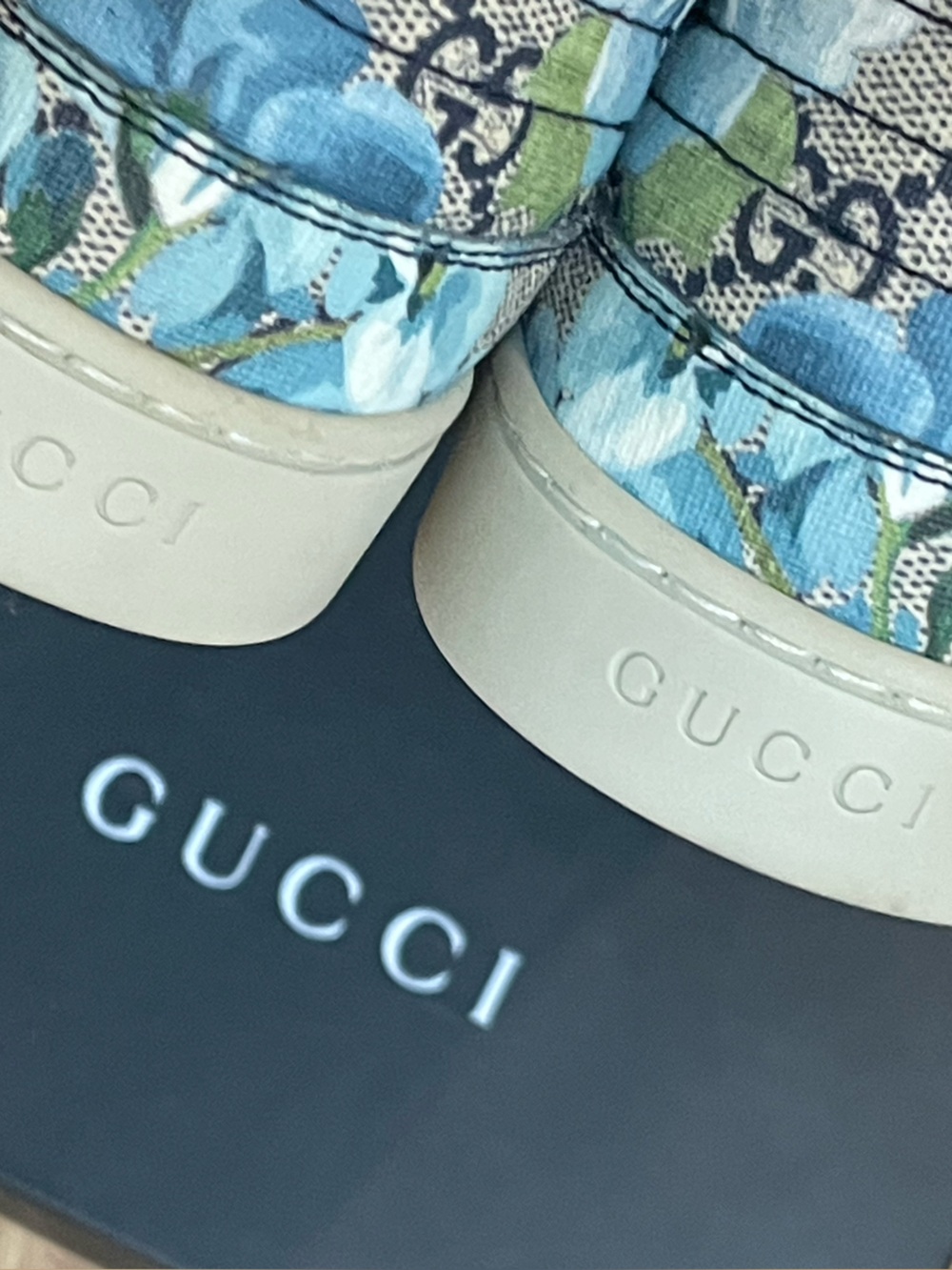 GUCCI Supreme GG Canvas Bloom Print Blue Flower Sneakers UNISEX 407343 - Picture 3 of 11